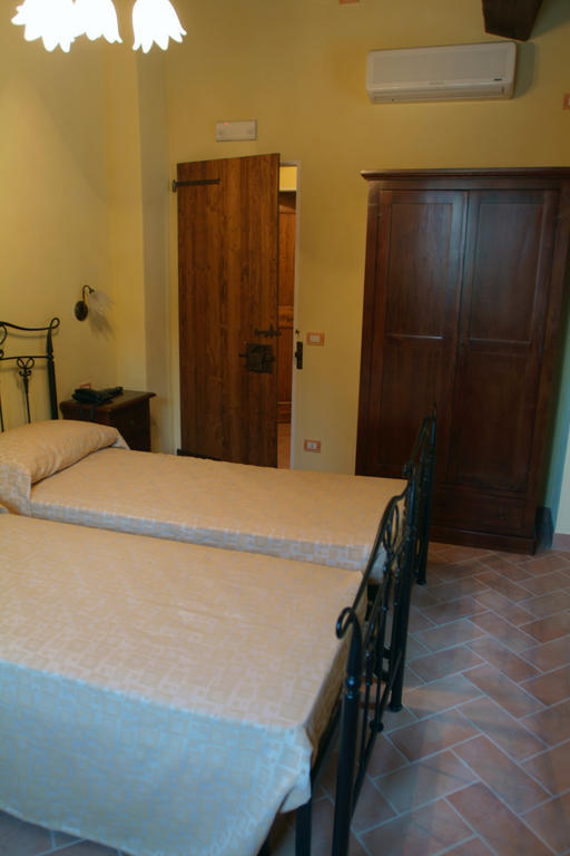 Agriturismo Il Casale Pergola Camera foto