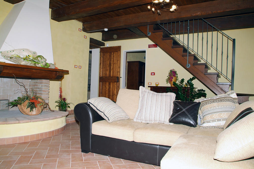 Agriturismo Il Casale Pergola Esterno foto