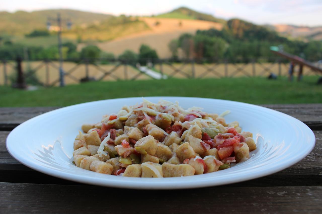 Agriturismo Il Casale Pergola Esterno foto